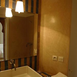 Camera con letto king size